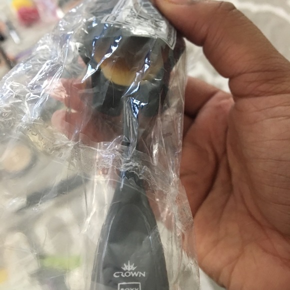 Beauty Mystery Box - Picture 4 of 7